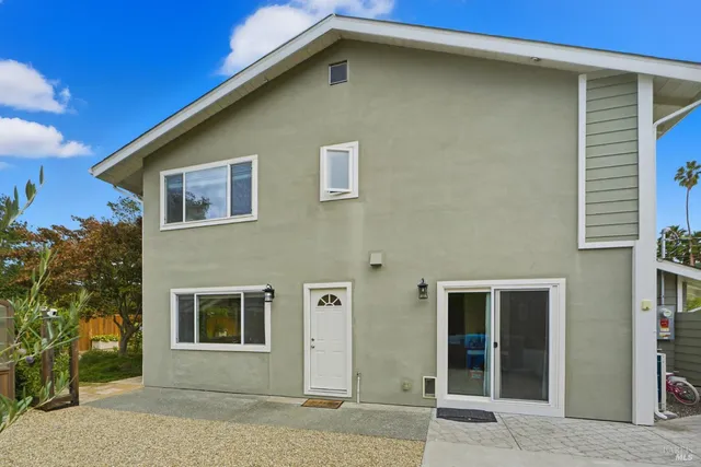 $2,249,000 | 26 Brassie Court, Novato, CA 94949