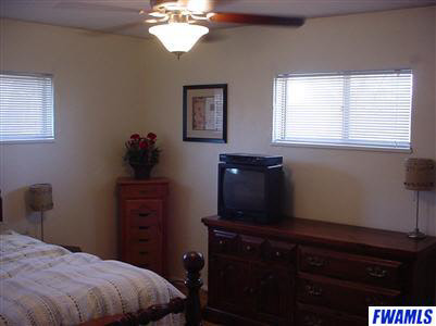 5215 Homestead Road Fort Wayne, IN 46804 - Photo 10 of 13