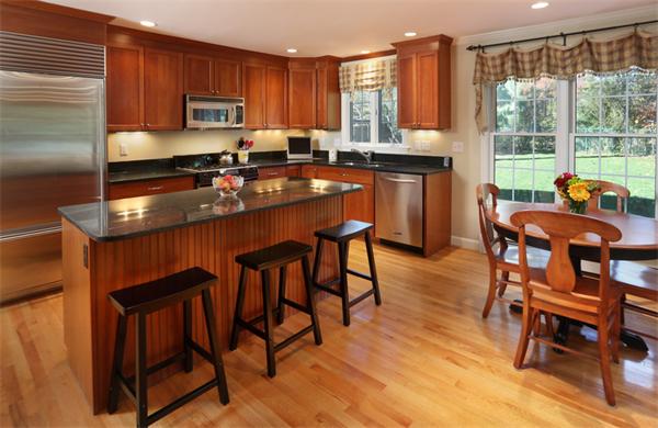 48 Elmwood Road Needham, MA 02492 - Photo 3 of 20