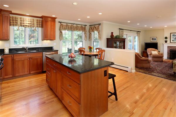48 Elmwood Road Needham, MA 02492 - Photo 4 of 20