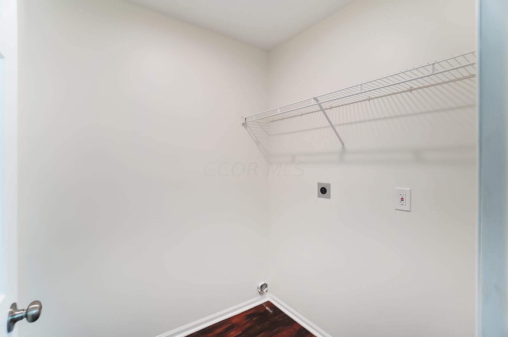 122 Grove Run Road Commercial Point, OH 43116 - Photo 21 of 39 025