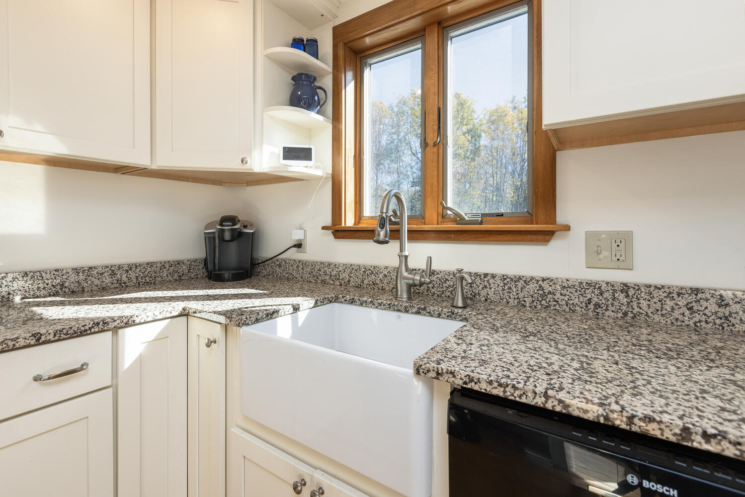 381 Hallowell Road Pownal, ME 04069 - Photo 12 of 41 381 Hallowell Rd Pownal ME-large-014-037