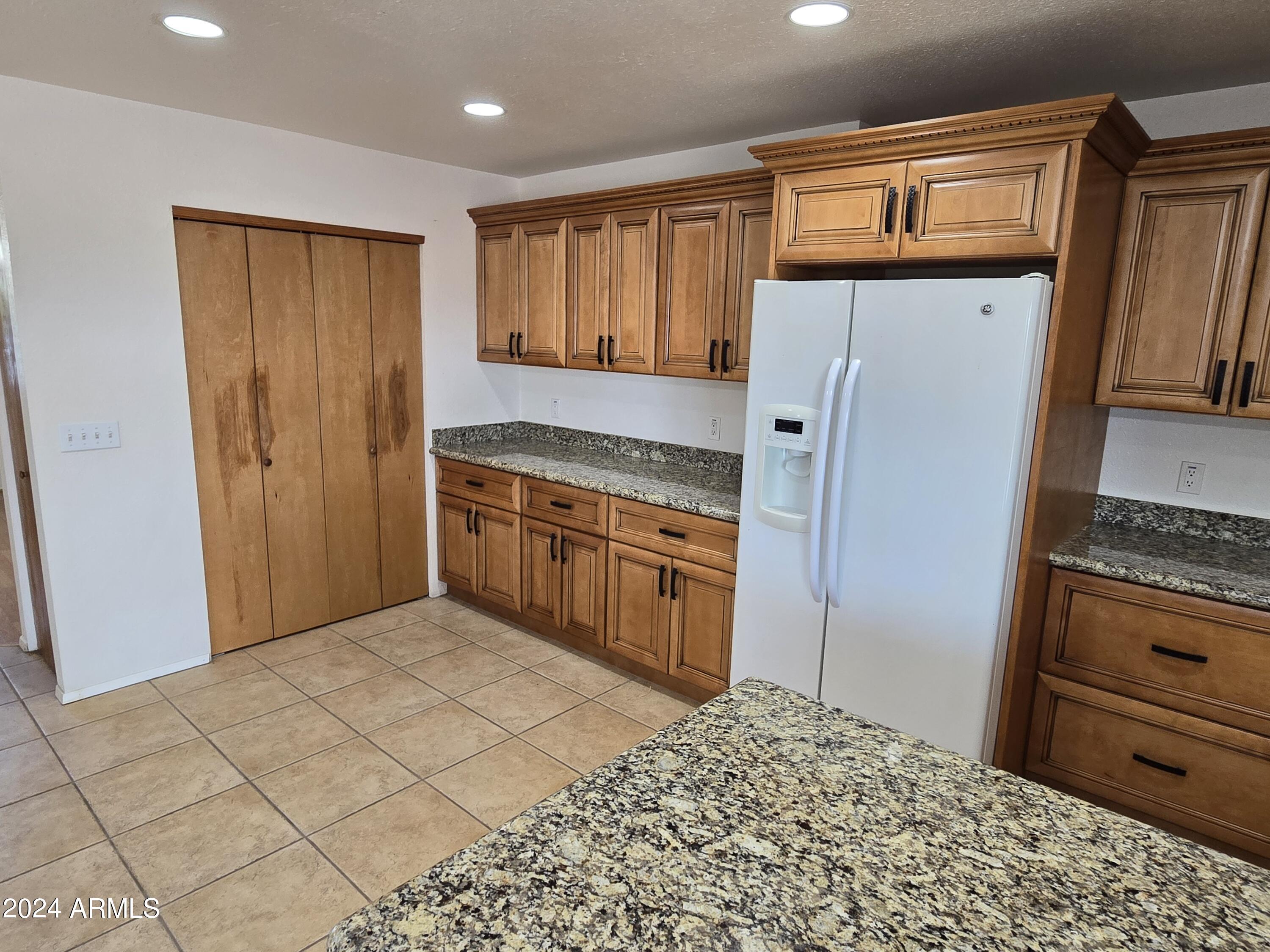 2243 South Cactus Road Apache Junction, AZ 85119 - Photo 13 of 24 20240708_112433