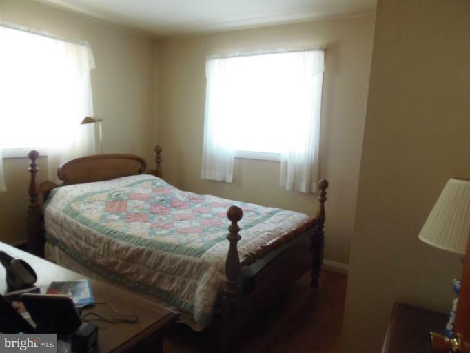 617 Pin Oak Road Severna Park, MD 21146 - Photo 20 of 25 Bedroom