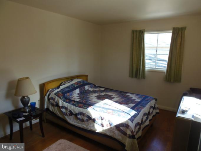 617 Pin Oak Road Severna Park, MD 21146 - Photo 9 of 25 Bedroom (Master)