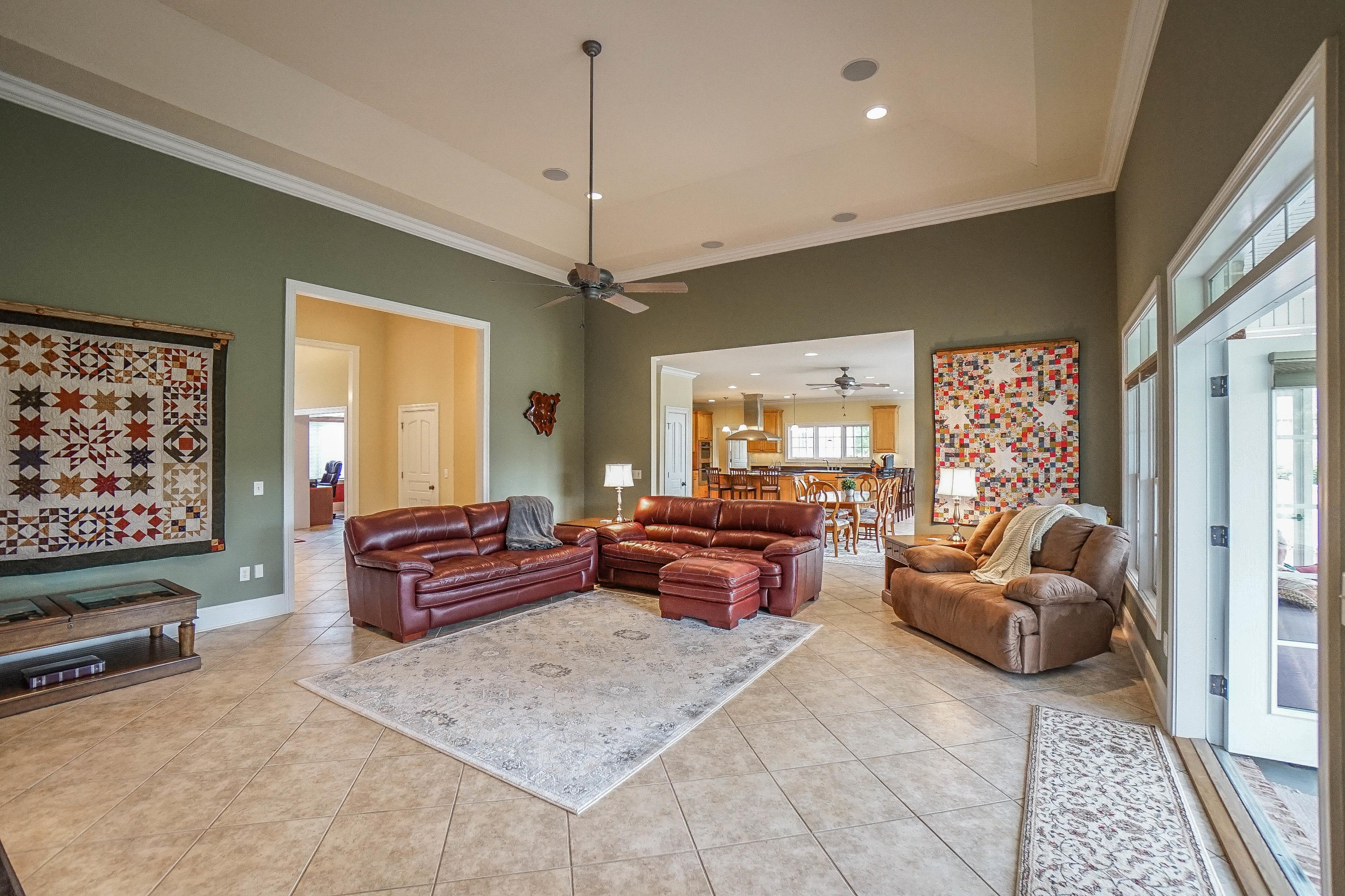 235 Thunder Road Vonore, TN 37885 - Photo 24 of 40 Living Room
