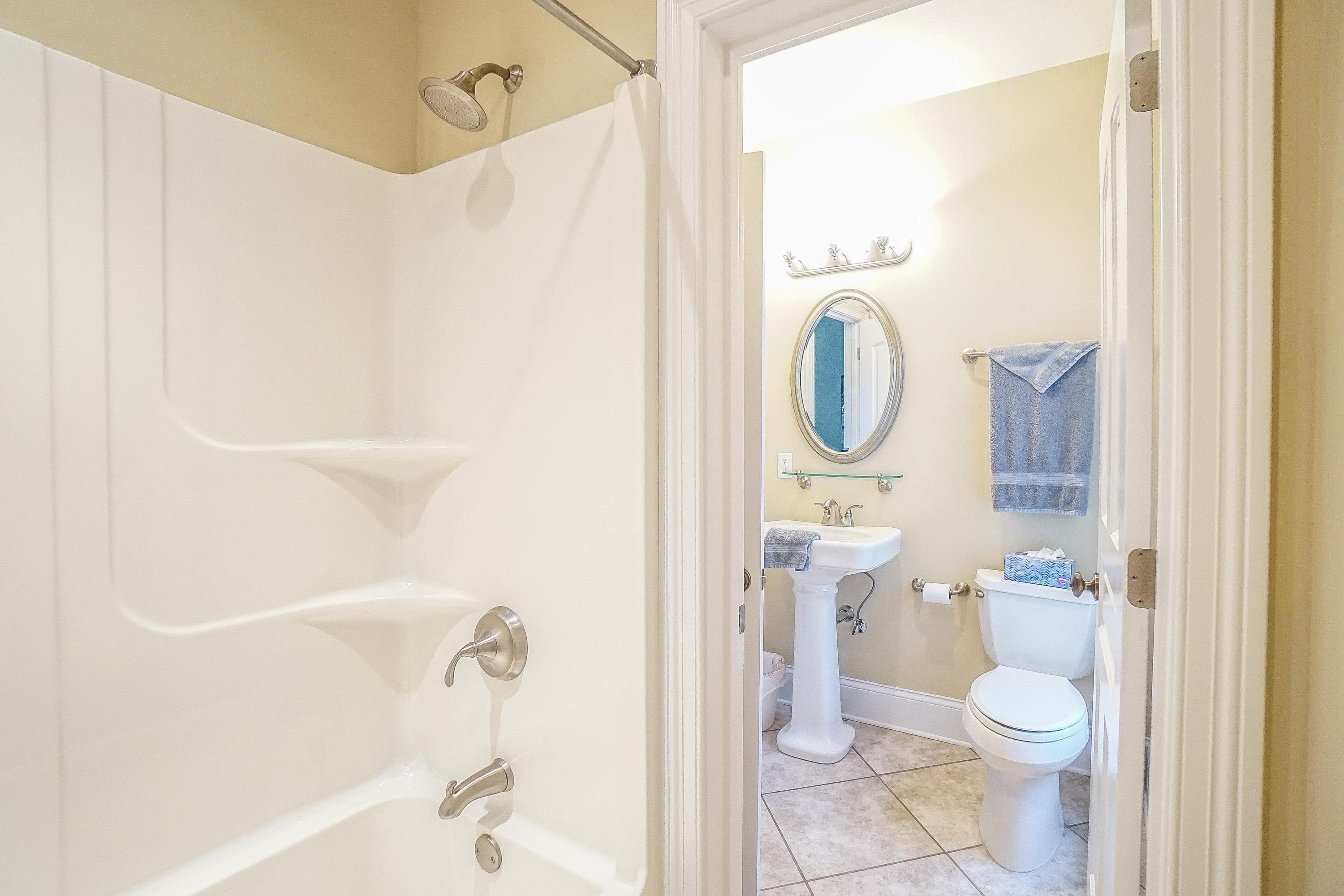 235 Thunder Road Vonore, TN 37885 - Photo 35 of 40 Bathroom 2