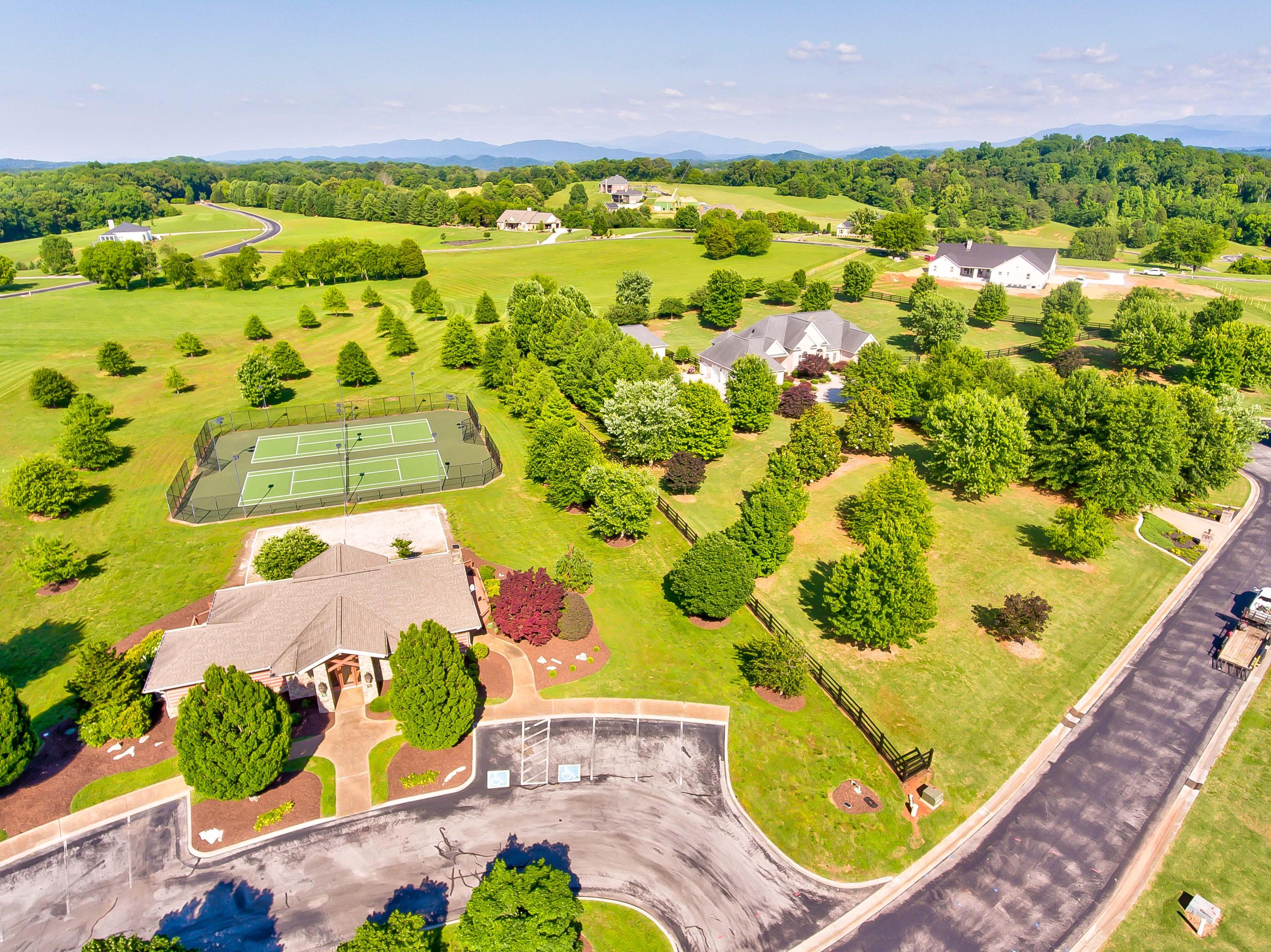 235 Thunder Road Vonore, TN 37885 - Photo 8 of 40 Club House with Tennis Courts