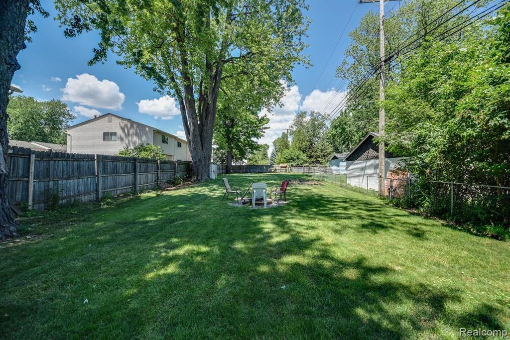 25775 South River Road Harrison Township, MI 48045 - Photo 27 of 29