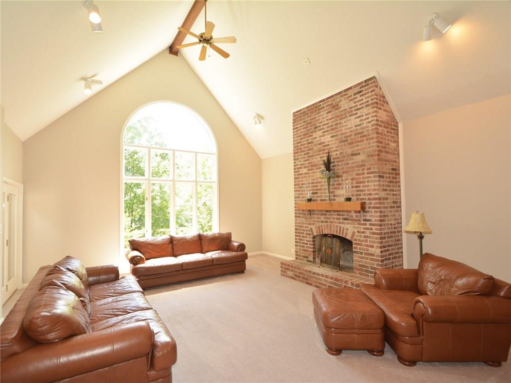 10863 Cedar Ridge Lane Indianapolis, IN 46278 - Photo 4 of 24 Gallery Image 4