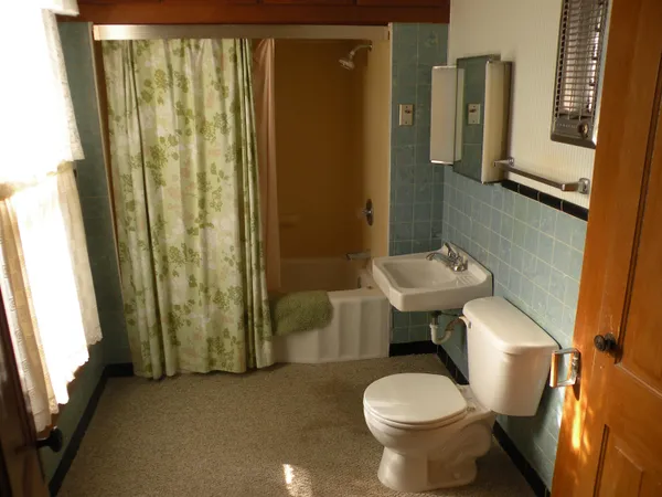 $87,500 | 223 Plum Street, Moline, KS 67353