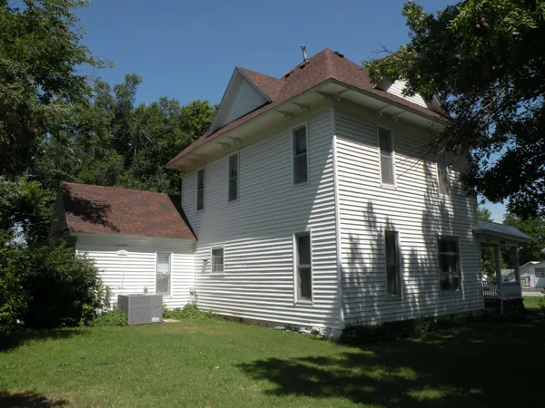 $87,500 | 223 Plum Street, Moline, KS 67353