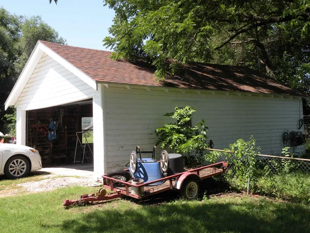 $87,500 | 223 Plum Street, Moline, KS 67353