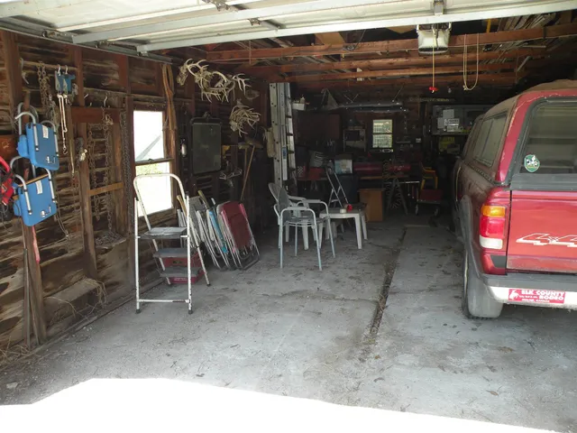 $87,500 | 223 Plum Street, Moline, KS 67353