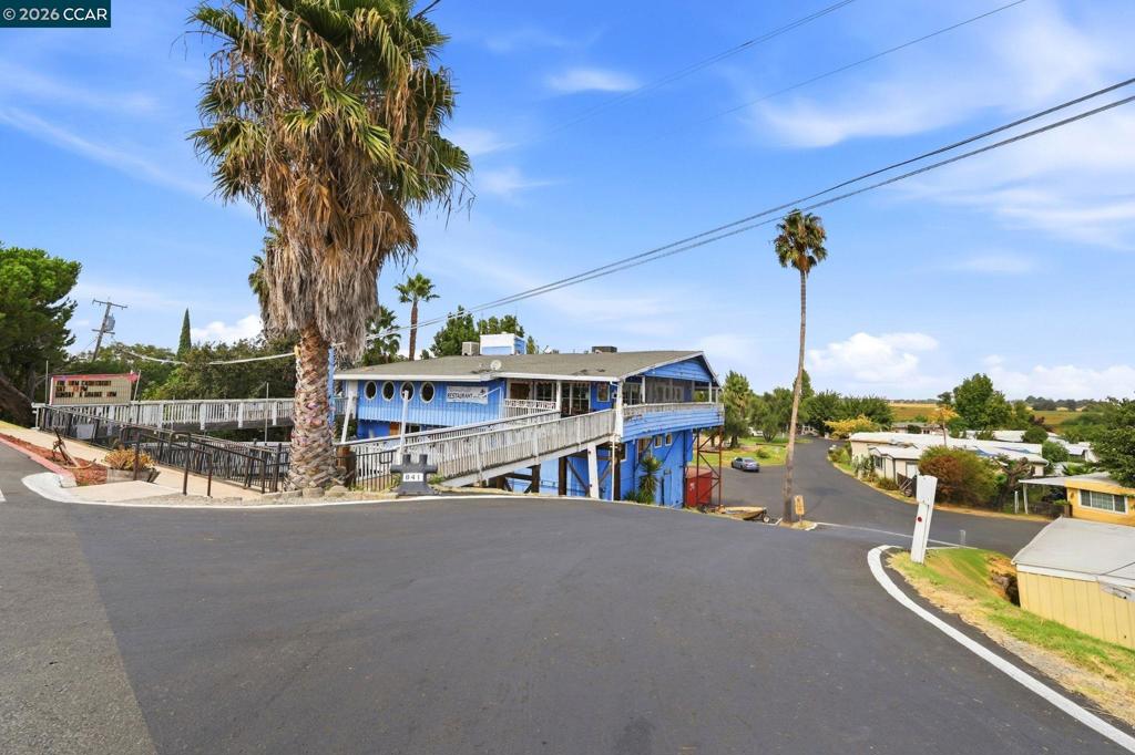 841 West Brannan Island Road Isleton, CA 95641 - Photo 23 of 24 Parking Entry