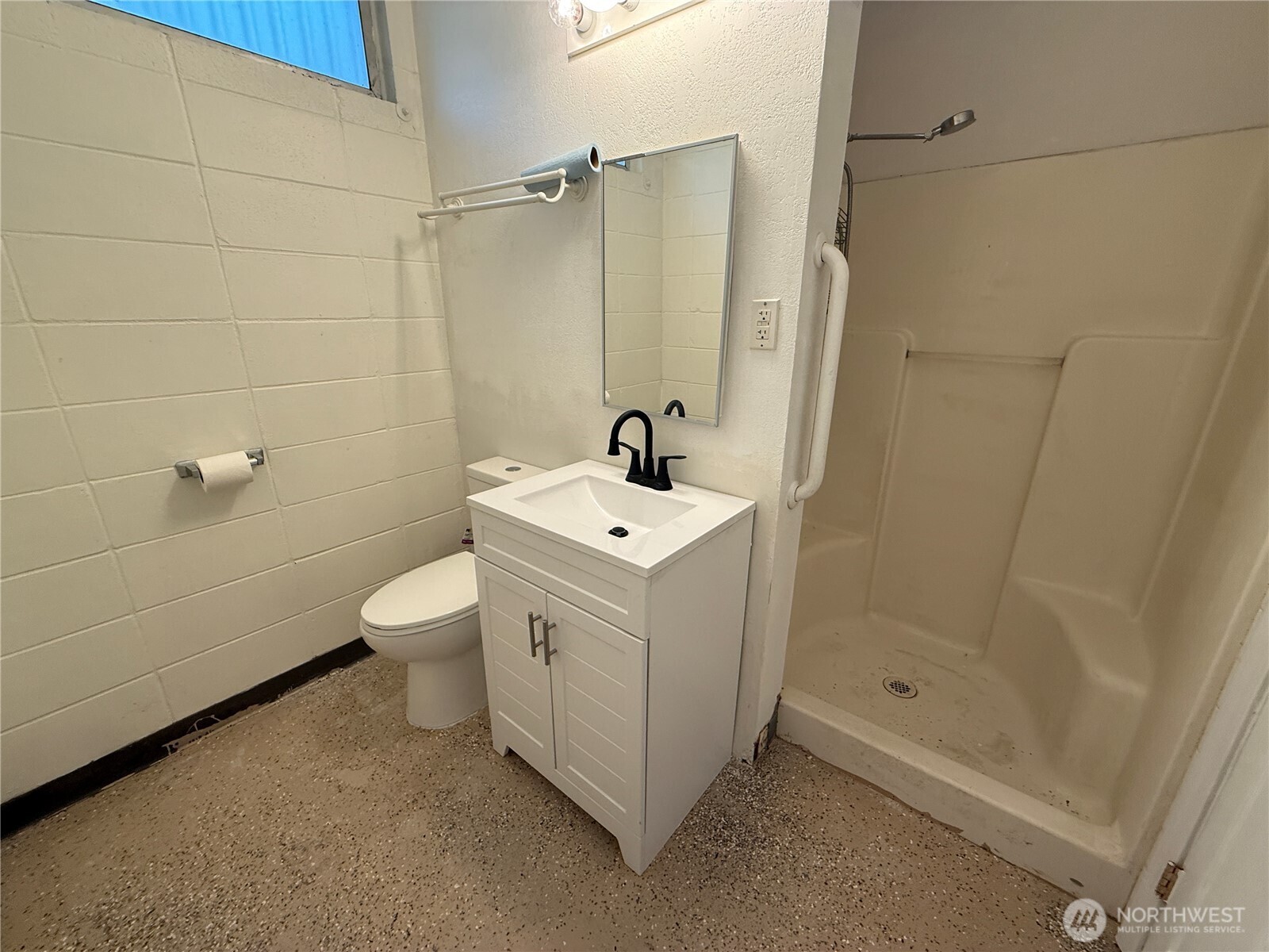 14900 Northeast North Shore Road Tahuya, WA 98588 - Photo 10 of 12