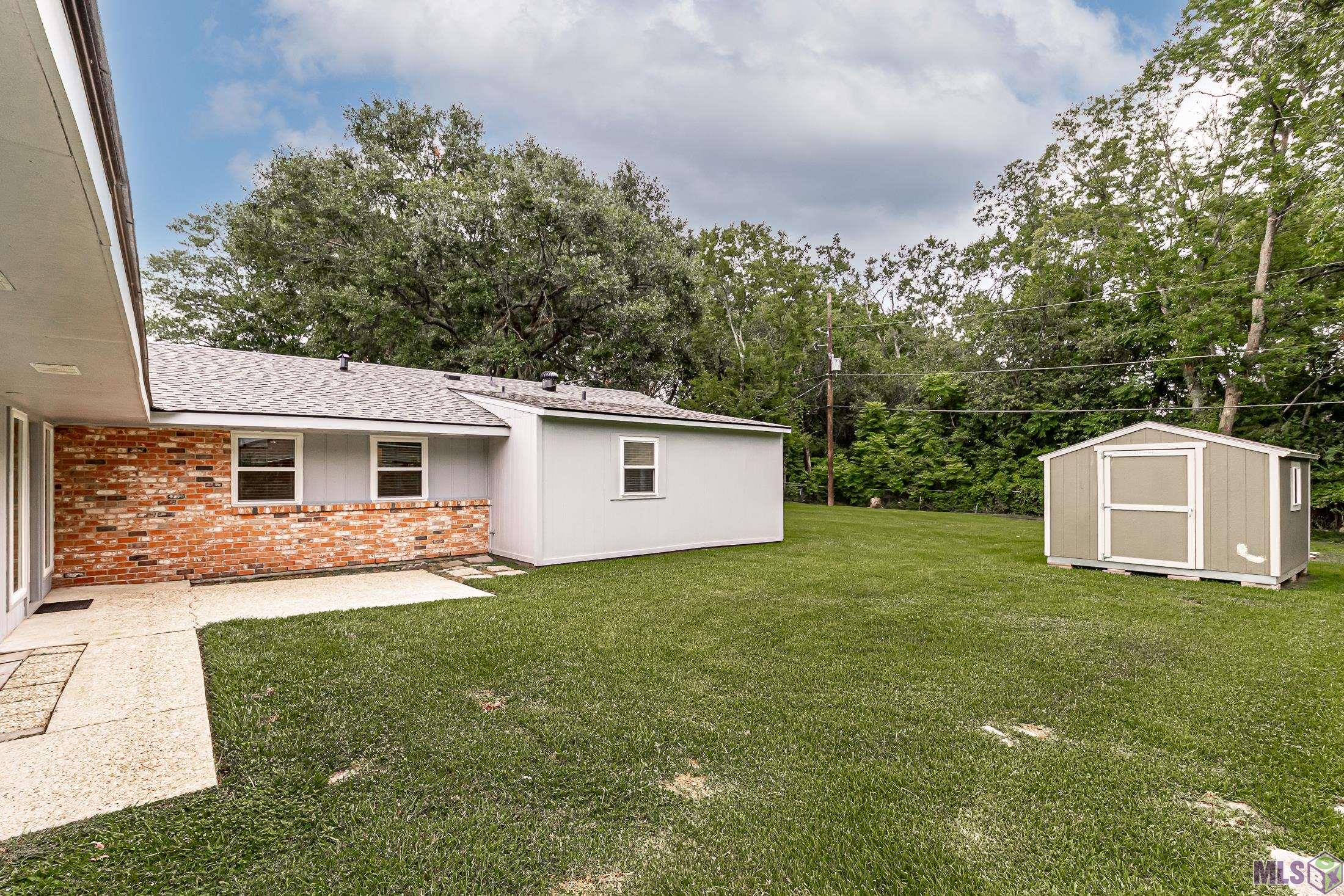 10386 Rhapsody Drive Baton Rouge, LA 70815 - Photo 17 of 21 Huge Backyard