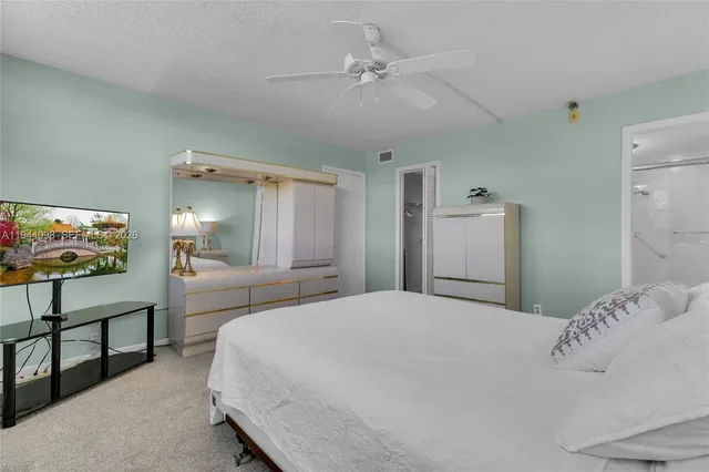 $269,500 | 2430 DC Country Club Boulevard, Unit 2062, Deerfield Beach, FL 33442