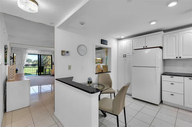 $269,500 | 2430 DC Country Club Boulevard, Unit 2062, Deerfield Beach, FL 33442