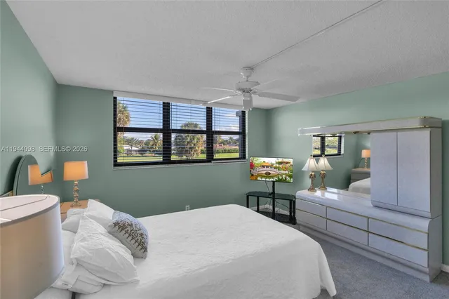 $269,500 | 2430 DC Country Club Boulevard, Unit 2062, Deerfield Beach, FL 33442