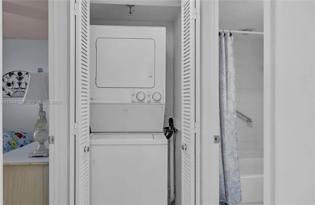 $269,500 | 2430 DC Country Club Boulevard, Unit 2062, Deerfield Beach, FL 33442