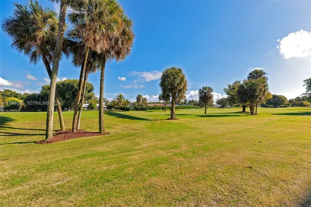 $269,500 | 2430 DC Country Club Boulevard, Unit 2062, Deerfield Beach, FL 33442