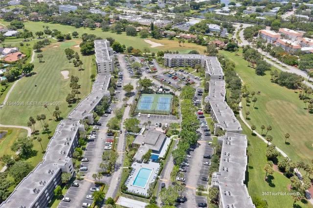 $269,500 | 2430 DC Country Club Boulevard, Unit 2062, Deerfield Beach, FL 33442