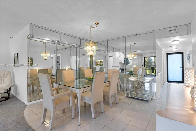 $269,500 | 2430 DC Country Club Boulevard, Unit 2062, Deerfield Beach, FL 33442