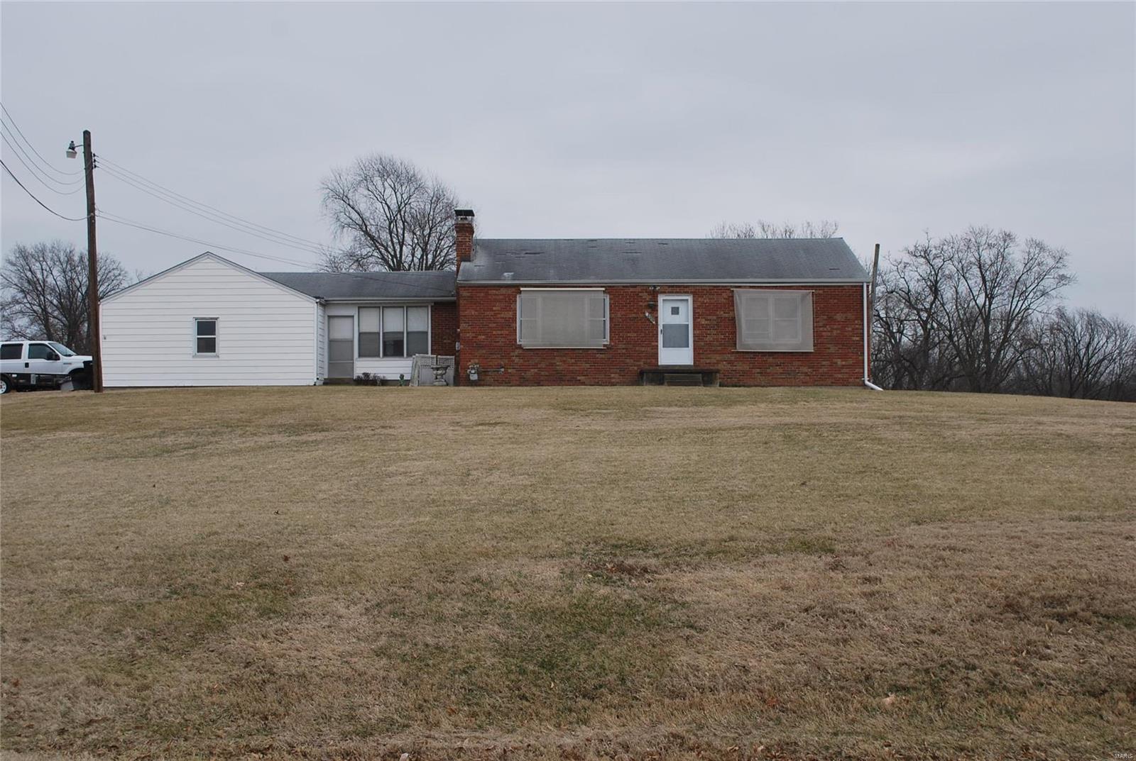 6130 Erb Road St. Louis, MO 63129 - Photo 1 of 11 Gallery Image 1