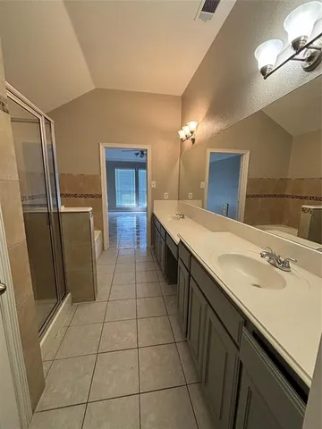 $2,450 | 3136 Delaford Drive, Carrollton, TX 75007