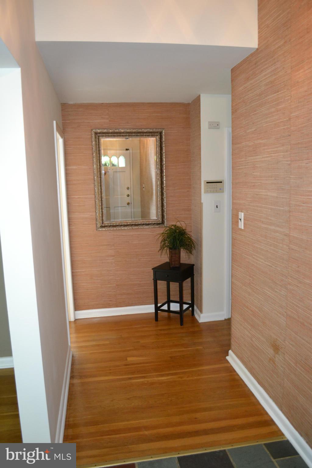 1109 Green Acre Road Towson, MD 21286 - Photo 2 of 30 Interior (General)