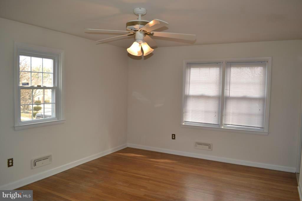 1109 Green Acre Road Towson, MD 21286 - Photo 18 of 30 Bedroom (Master)