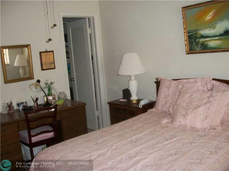 2100 Northeast 38th Street, Unit 135 Lighthouse Point, FL 33064 - Photo 7 of 13 Bedroom