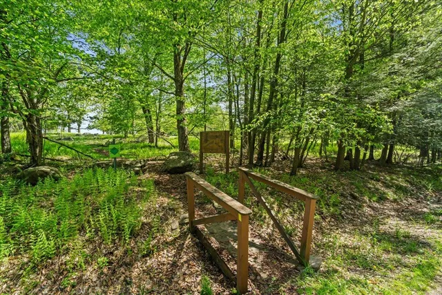 $849,900 | 127 Timber Lake Drive, Canadensis, PA 18325