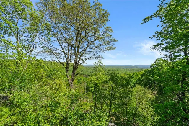 $849,900 | 127 Timber Lake Drive, Canadensis, PA 18325