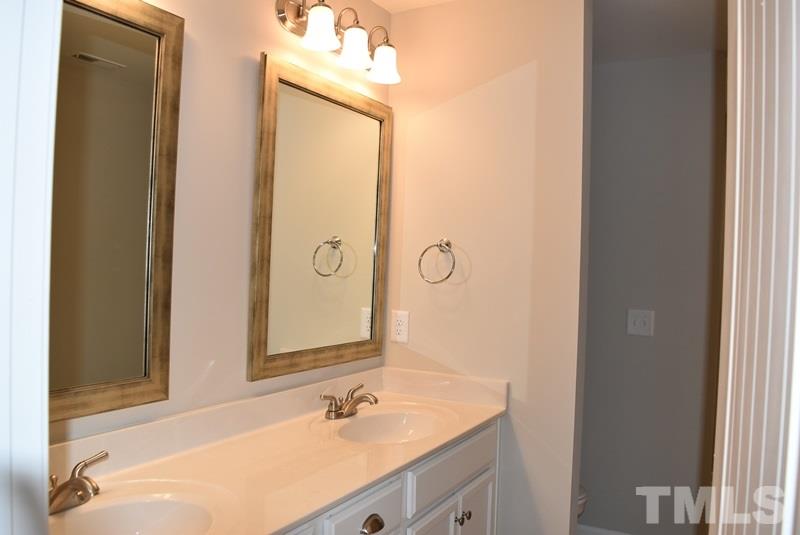 4808 Landover Bluff Way Raleigh, NC 27616 - Photo 10 of 24 Gallery Image 10