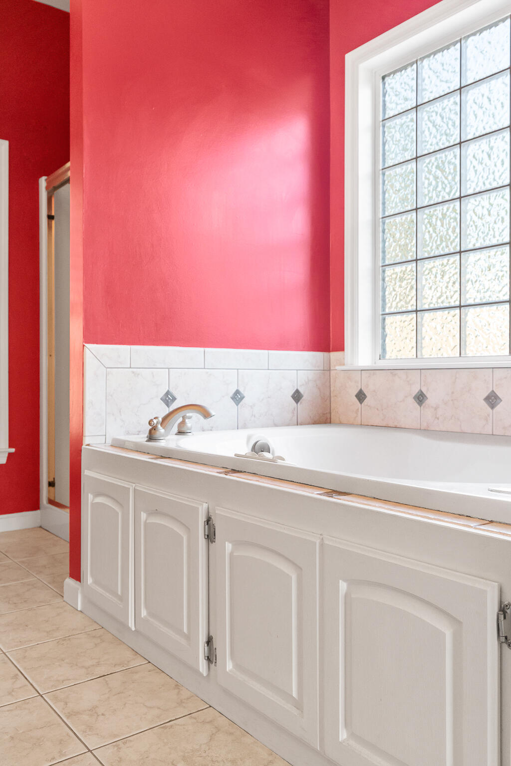 3806 Brock Road Chattanooga, TN 37421 - Photo 23 of 39 Master En Suite