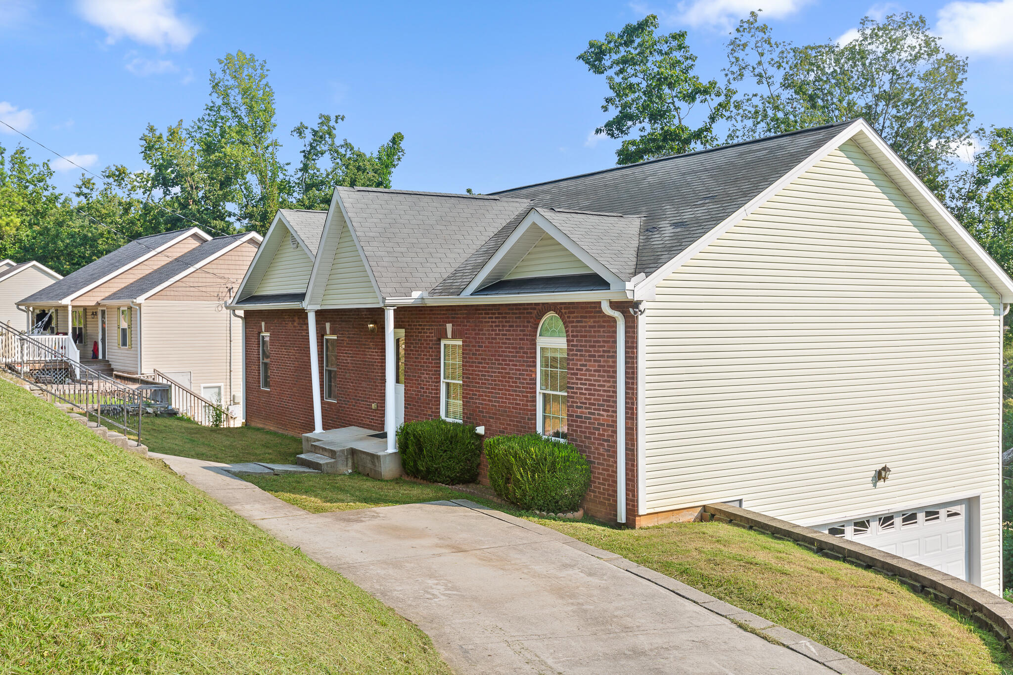 3806 Brock Road Chattanooga, TN 37421 - Photo 39 of 39 Front Exterior