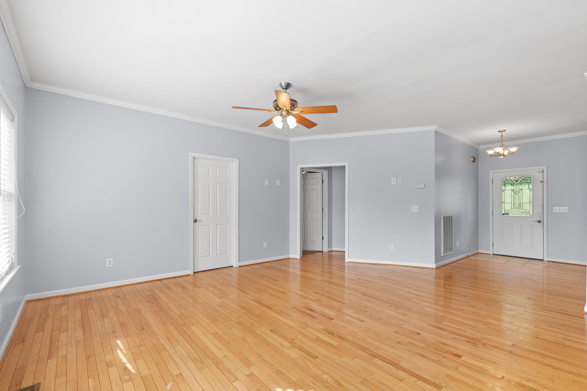 3806 Brock Road Chattanooga, TN 37421 - Photo 6 of 39 Living Room