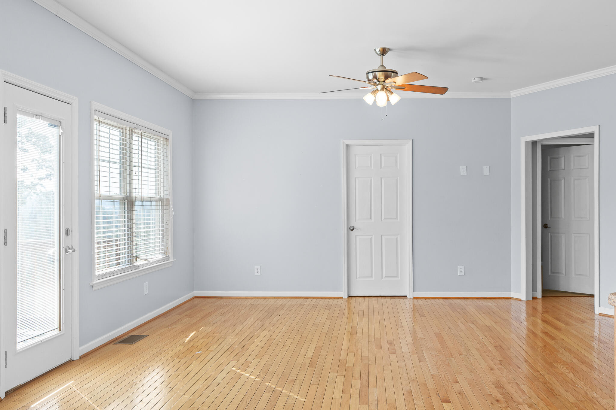 3806 Brock Road Chattanooga, TN 37421 - Photo 7 of 39 Living Room