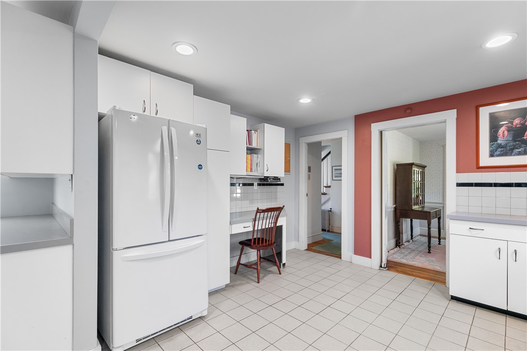 248 Wyatt Road Middletown, RI 02842 - Photo 24 of 50 Kitchen