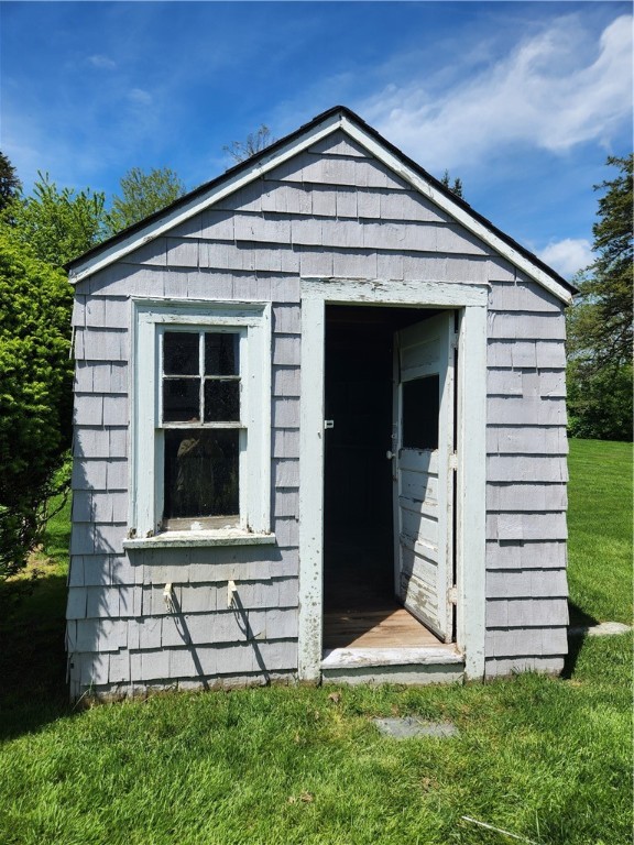 248 Wyatt Road Middletown, RI 02842 - Photo 44 of 50 Potting Shed