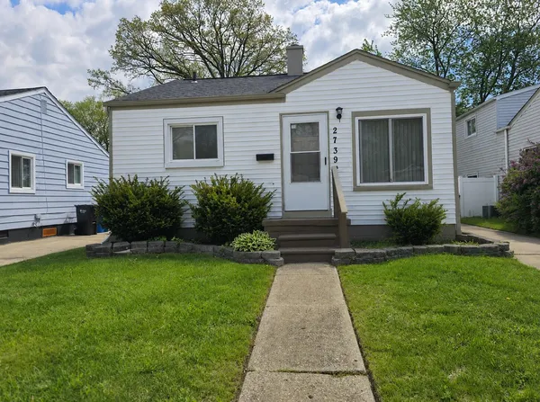 $1,250 | 27392 Osmun Street, Madison Heights, MI 48071