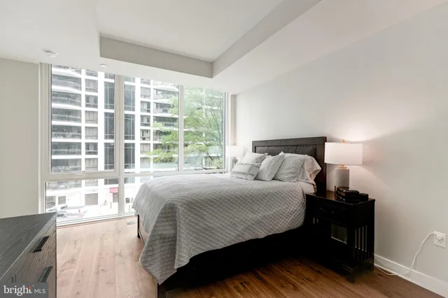 $995,000 | 1781 North Pierce Street, Unit 303, Arlington, VA 22209