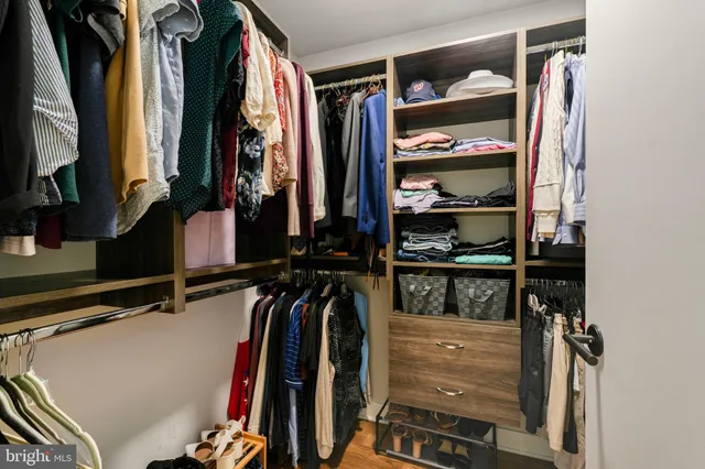 $995,000 | 1781 North Pierce Street, Unit 303, Arlington, VA 22209