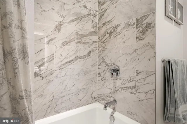 $995,000 | 1781 North Pierce Street, Unit 303, Arlington, VA 22209