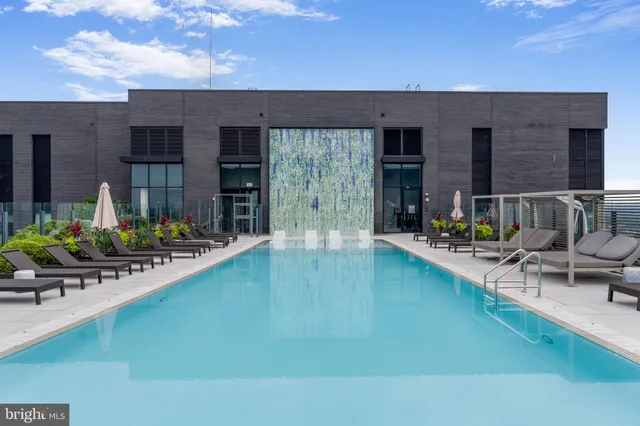 $995,000 | 1781 North Pierce Street, Unit 303, Arlington, VA 22209