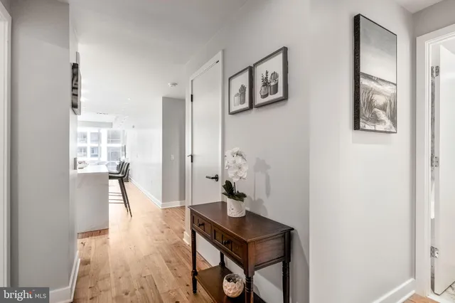 $995,000 | 1781 North Pierce Street, Unit 303, Arlington, VA 22209