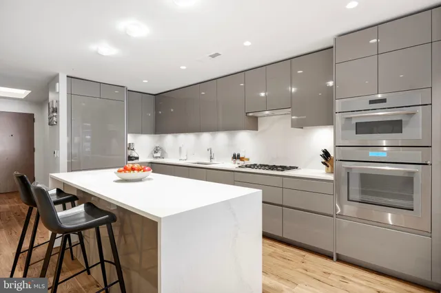 $995,000 | 1781 North Pierce Street, Unit 303, Arlington, VA 22209