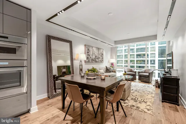 $995,000 | 1781 North Pierce Street, Unit 303, Arlington, VA 22209